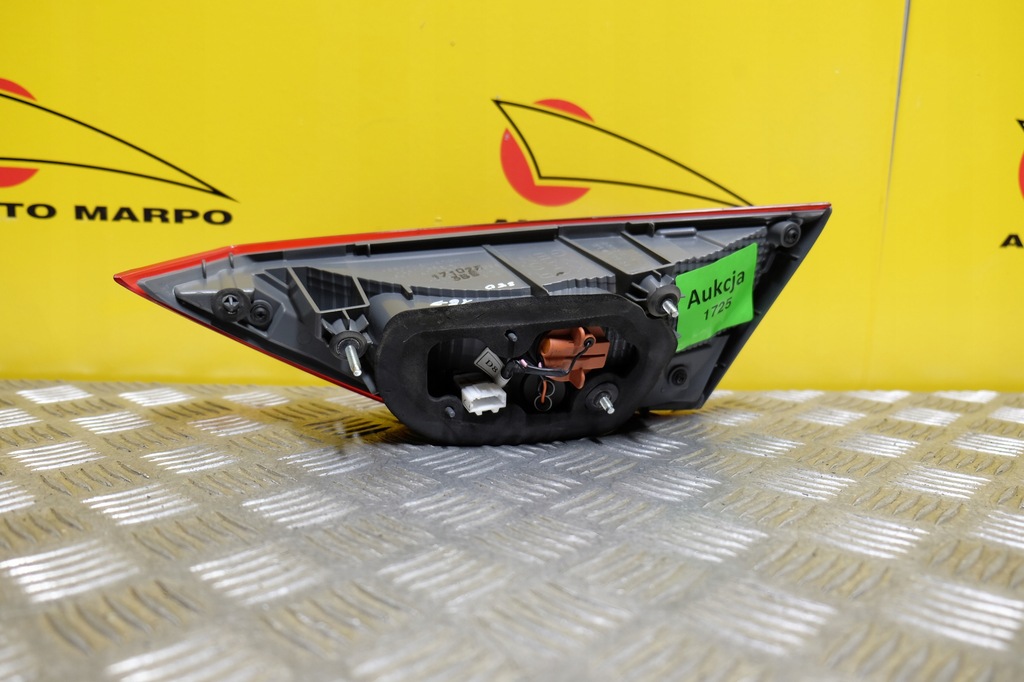 фото №9, Hyundai elantra 2016-2017 лампа крышки задняя левая usa