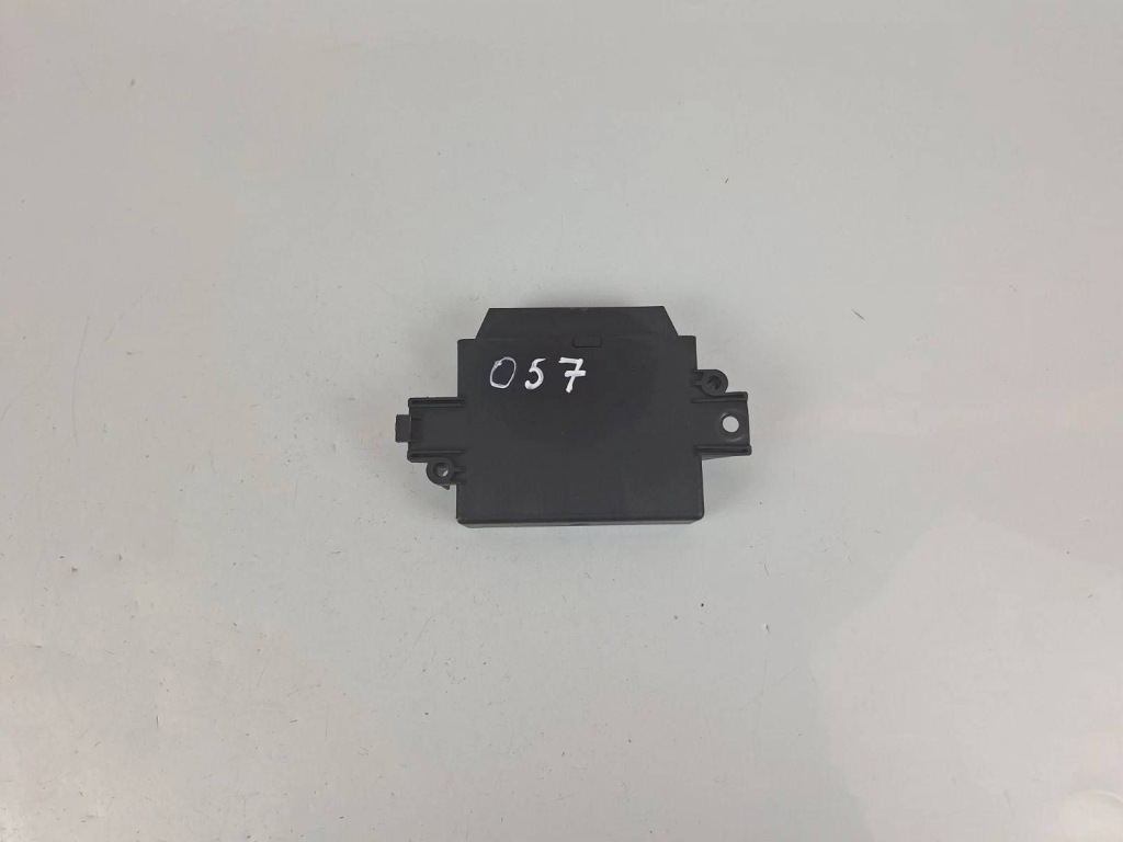 Модуль pdc lancia ypsilon 51833877 в Украине