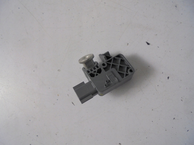 фото №1, Датчик ударный renault captur i 13 r