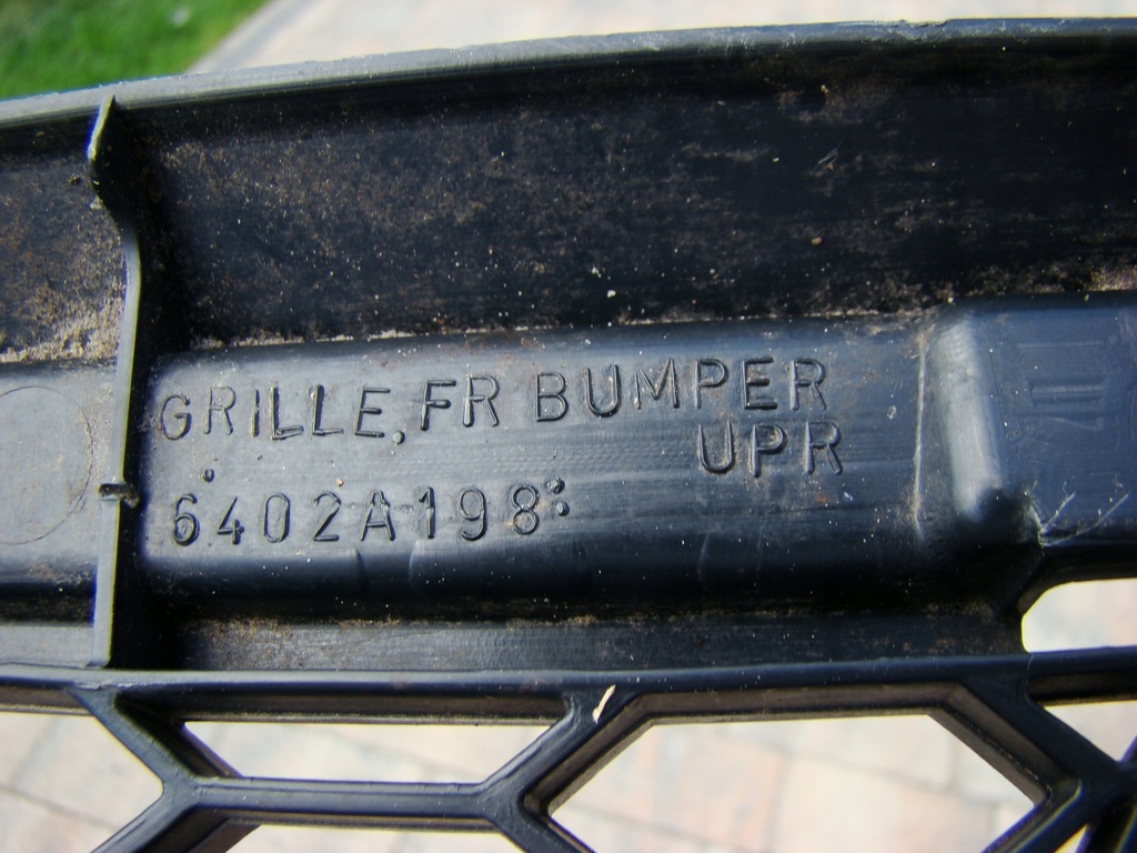 фото №9, Mitsubishi оригинальный номер 6402a198 решётка радиатора решётка радиатора