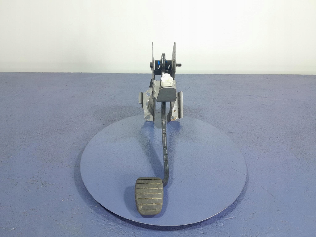 фото №1, Renault express педаль гальма механічна коробка передач 180204491r