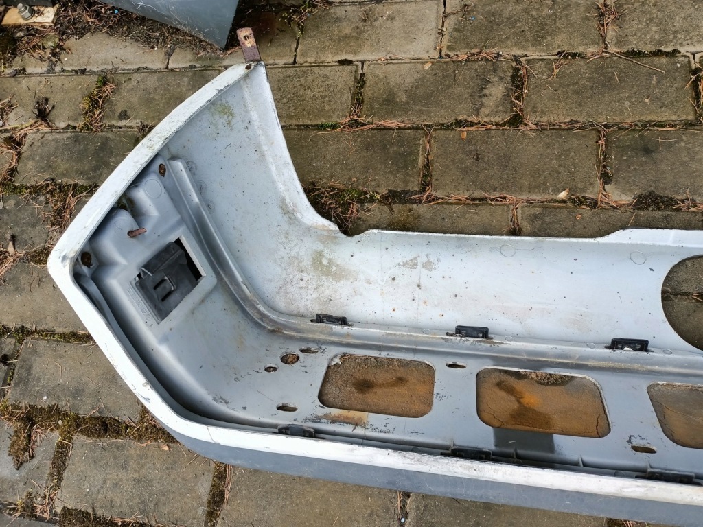 Бампер задняя mercedes 190 Недорого