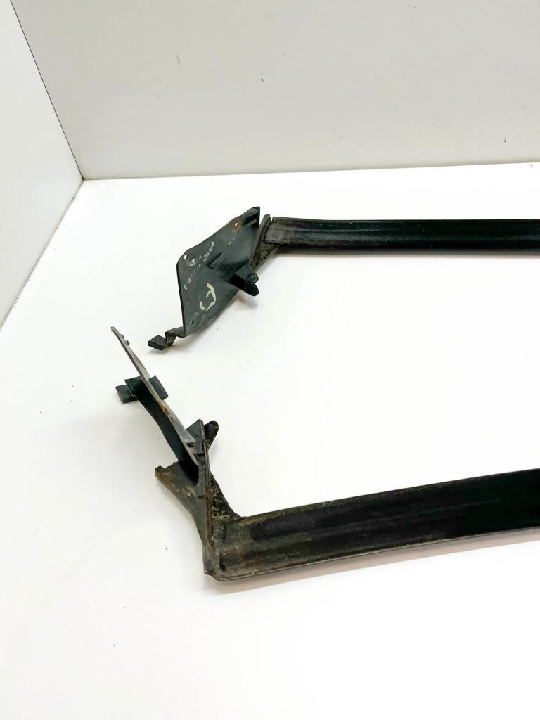 фото №2, Молдинг ущільнювач лівих передніх двері mercedes-benz sl r129