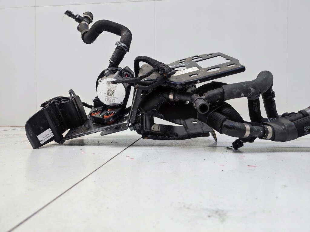 фото №7, Додаткова насос помпа керування wody каркас kpl audi q8 e-tron etron