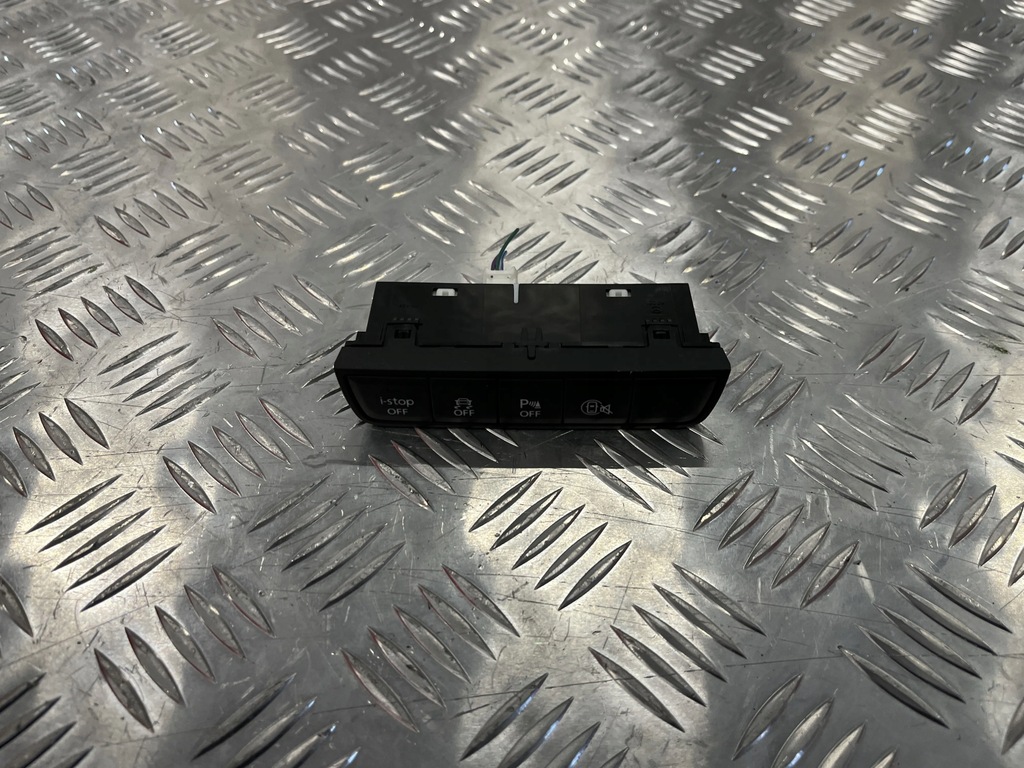 фото №1, Переключатель панель кнопки mazda 3 bp 19-