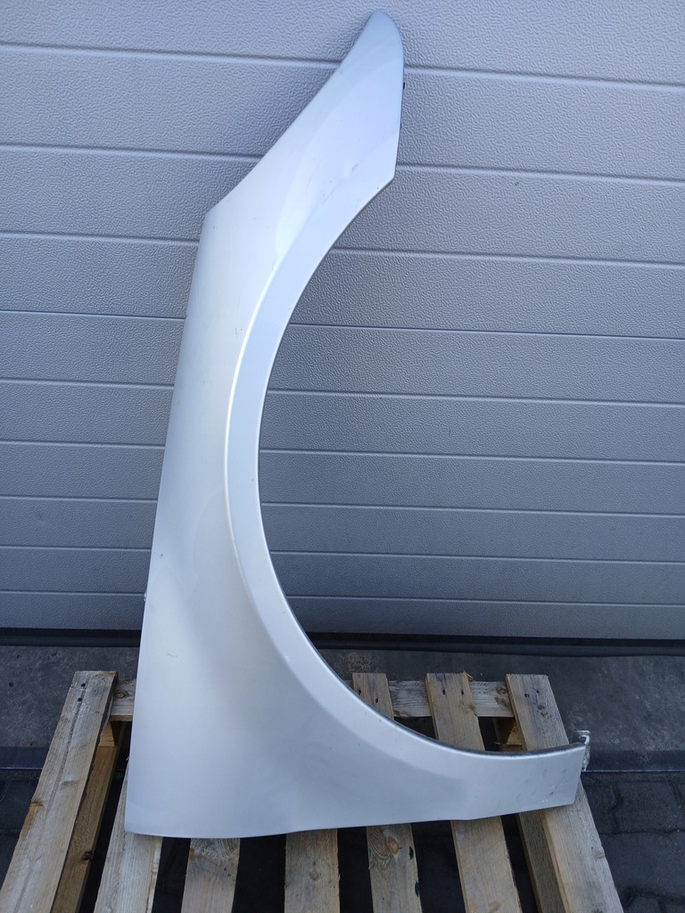 фото №1, Крила правий mercedes r klasa w251 сріблястий