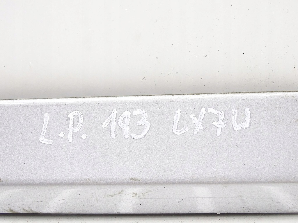 фото №6, Молдинг нижняя дверь левый перед seat exeo 3r lx7w