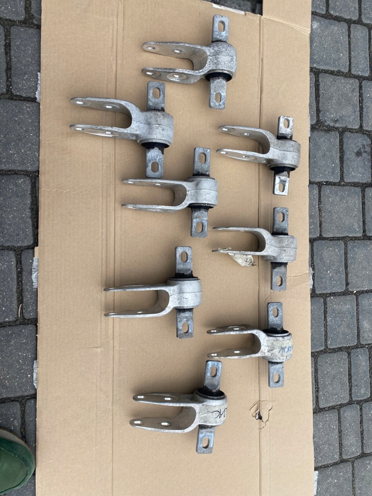 Кронштейн кронштейн подушка tesla s x 1055366-00-f Доставка
