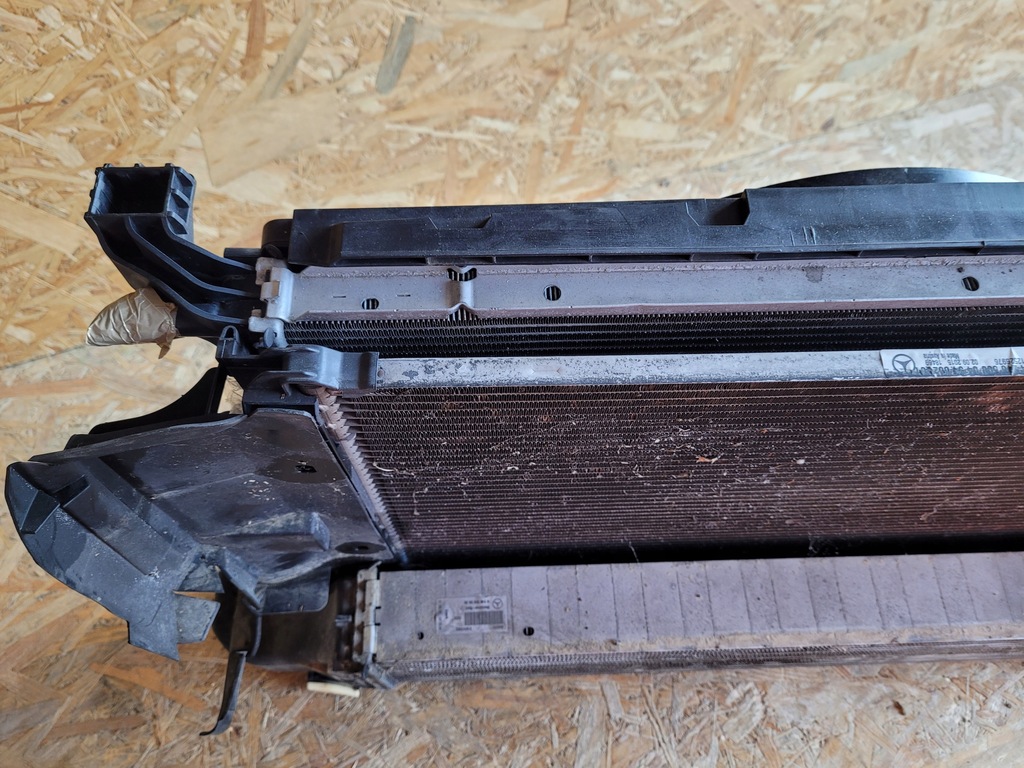 фото №13, Mercedes a klasa w176 комплект радіатор вентилятор радіатора оригінал fv