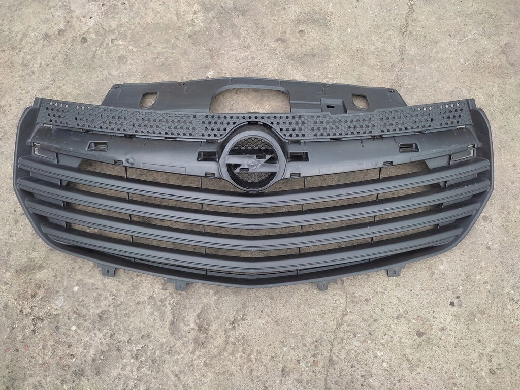 фото №1, Opel vivaro решётка радиатора