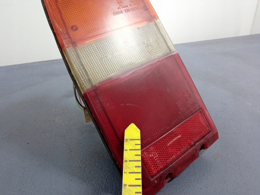 фото №8, Suzuki vitara i 88- лампа задняя левая 220-32224l