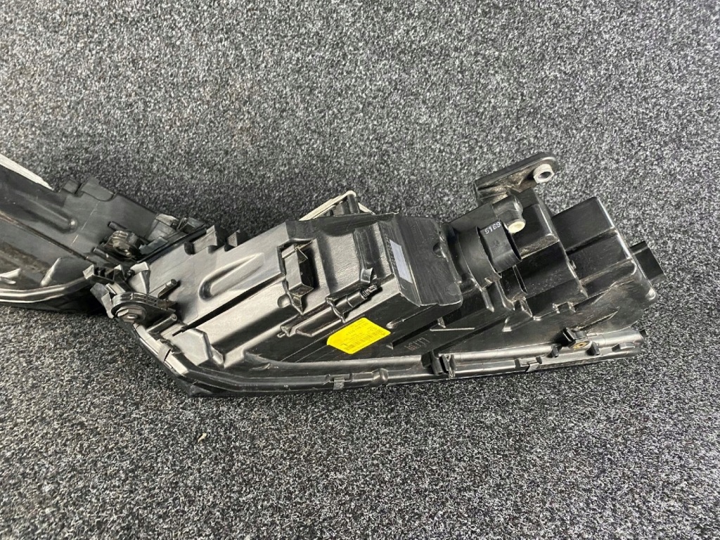 Skoda octavia 3 рестайлінг  фара led права ліва перед Ціна