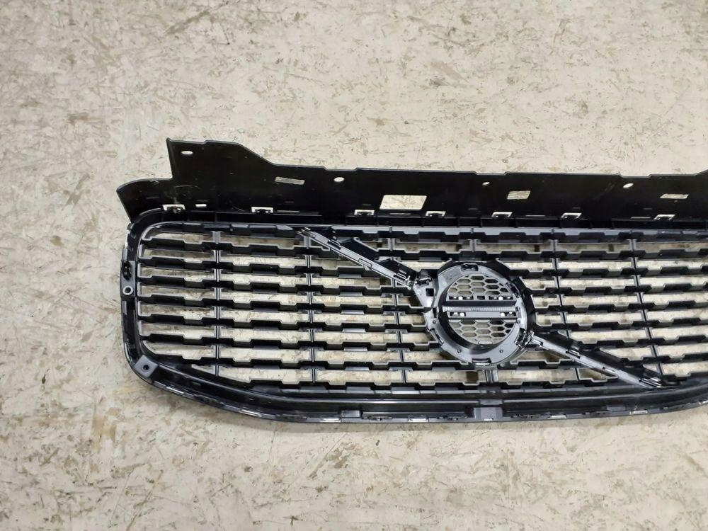 фото №5, Решітка радіатора решітка радіатора volvo xc60 r-design 2017- 31425534