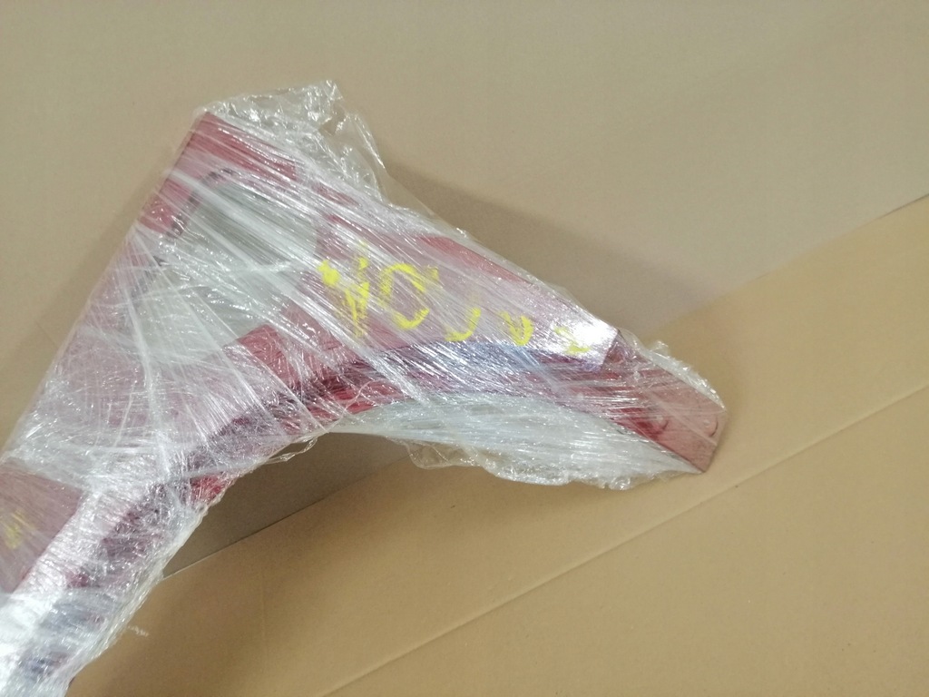 фото №13, Volvo xc40 plug-in hybrid крила лівий перед