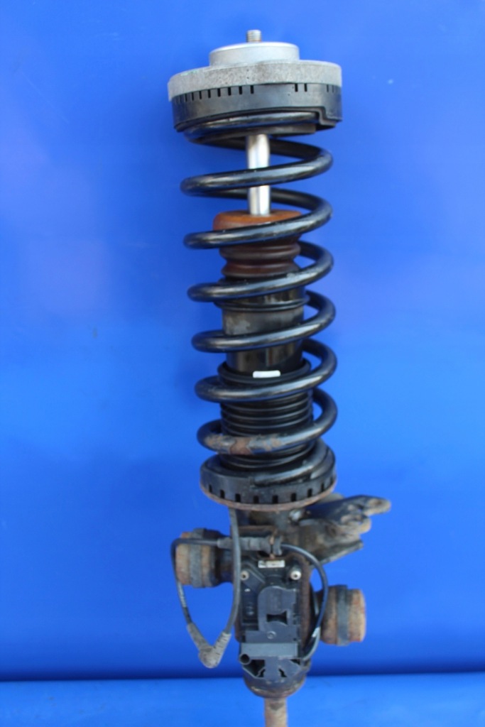 Амортизатор активний vdc передній перед правий оригінальний номер bmw f01 f02 730d 6796926 Доставка