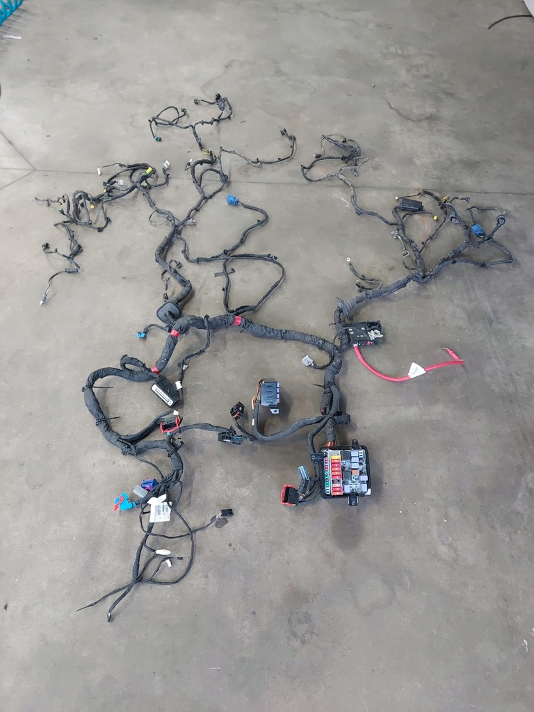 фото №11, Электропроводка электрическая ferrari 458