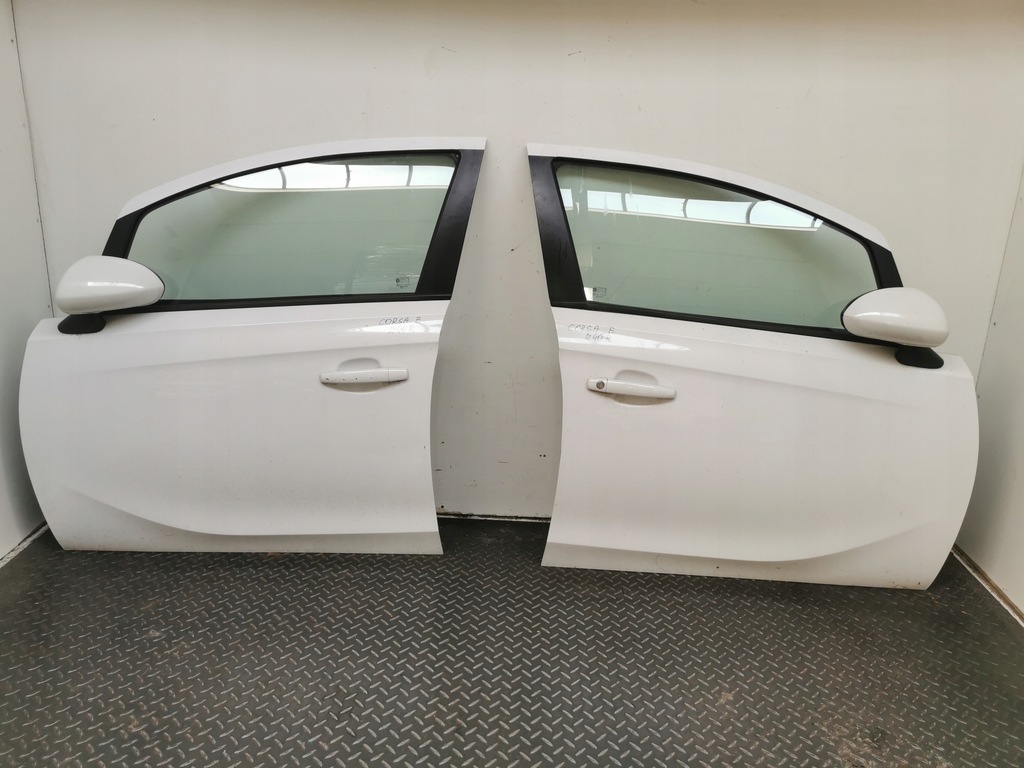 фото №1, Дверь правый перед opel corsa e z40r