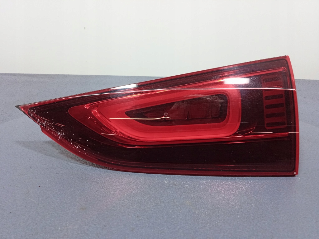 фото №1, Mercedes gla h247 лампа задняя правая задняя внутренняя a2479064001