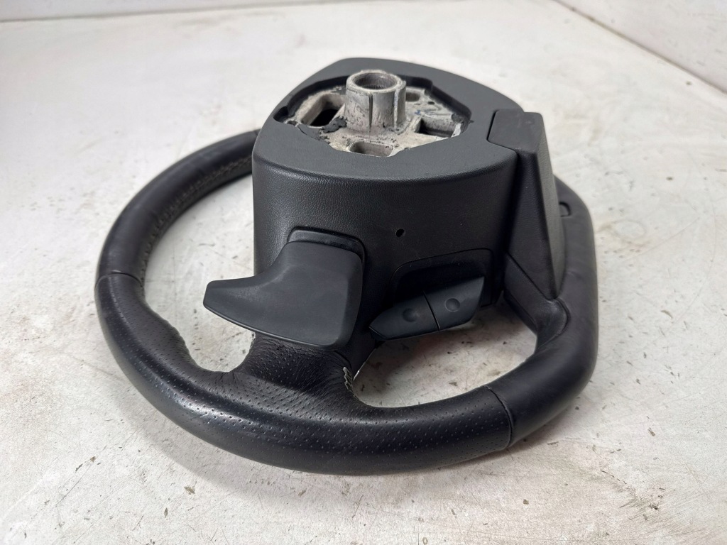 Кермо  chevrolet camaro 84449716 Оригінал