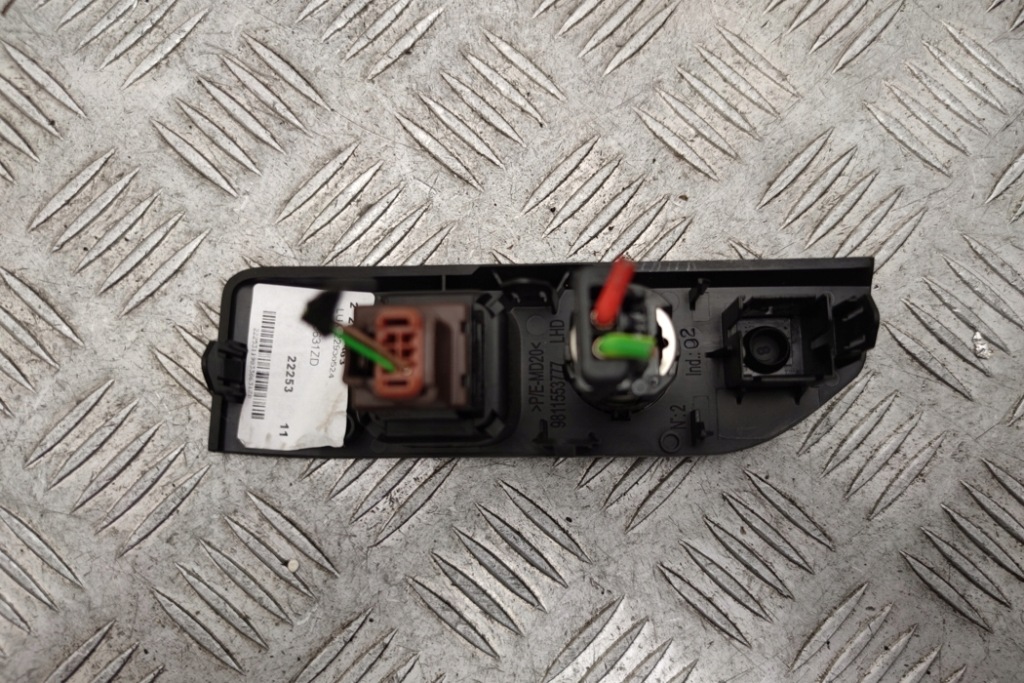 фото №2, Переключатель srs toyota proace minibus / passenger mpy_ 9811553777 1.5l