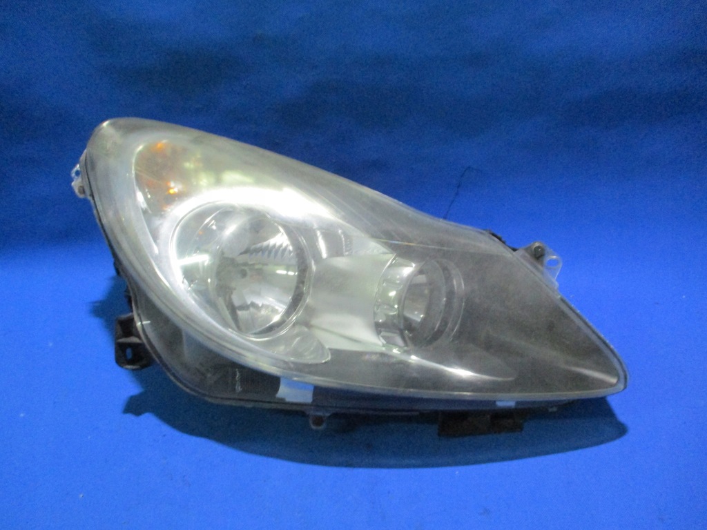 фото №1, Лампа правая перед opel corsa d 13217454