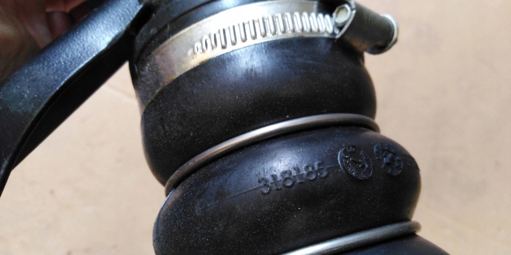 фото №9, Ferrari f8 труба шланг впуск воздуха 318185 337903