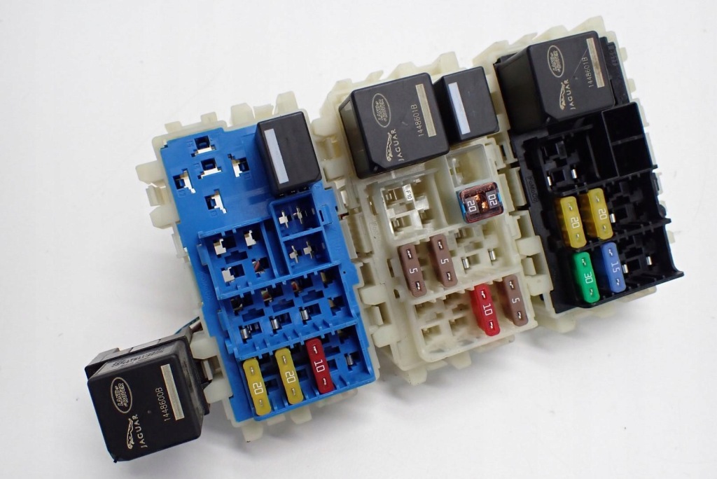 фото №1, Корпус коробка предохранителей реле discovery sport l550 15r