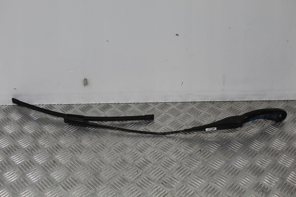 фото №1, Важіль двірники праве bmw 3 f30 7260474