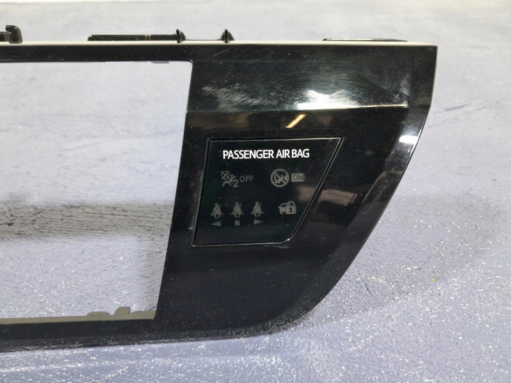 фото №3, Toyota corolla e16 xi рамка радіо навігації eu 55405-02540