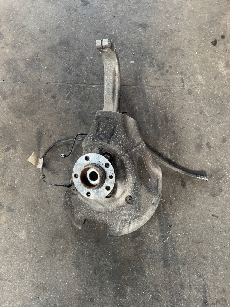 фото №1, Alfa romeo stelvio q4 поворотный кулак правая передняя 505631280