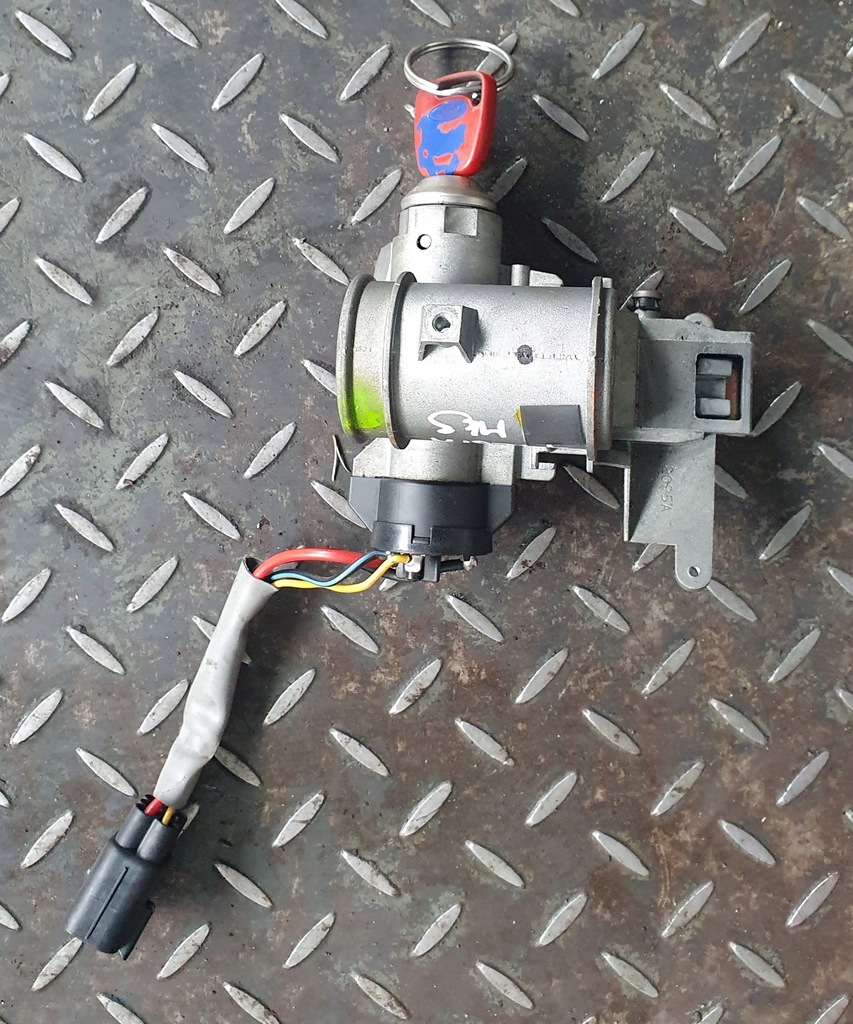 фото №1, Замок зажигания с ключ ford fiesta mk3