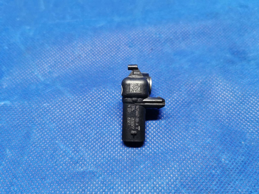 Датчик удара подушка безопасности оригинал tesla model 3 147344700a Киев