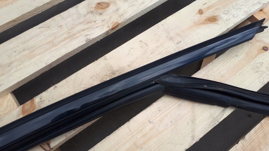 фото №10, A4 b9 8w прокладка двері скло sline правий перед