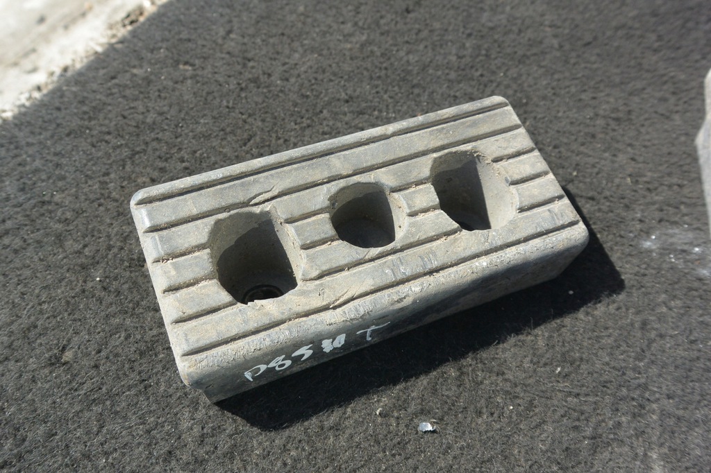 фото №2, Підніжка pod домкрат tesla model s