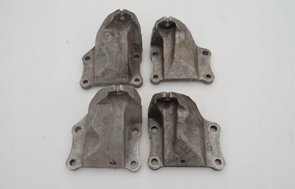 фото №1, Infiniti g35 g37 кронштейн кронштейн двигуна подушка