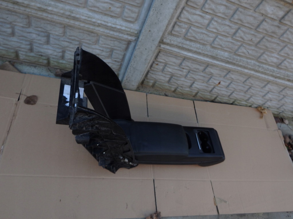 фото №1, Підлокітник бардачок задня audi a8 d4 4h0885075c