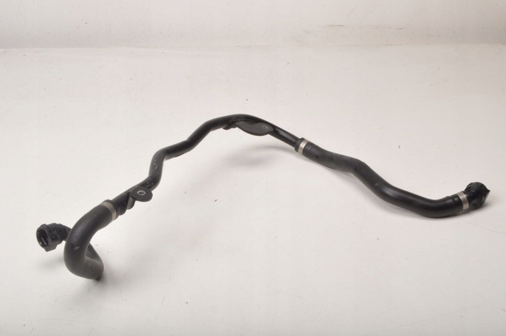 Bmw i4 g26 edrive40 труба шланг води 23r 9475680 Оригінал