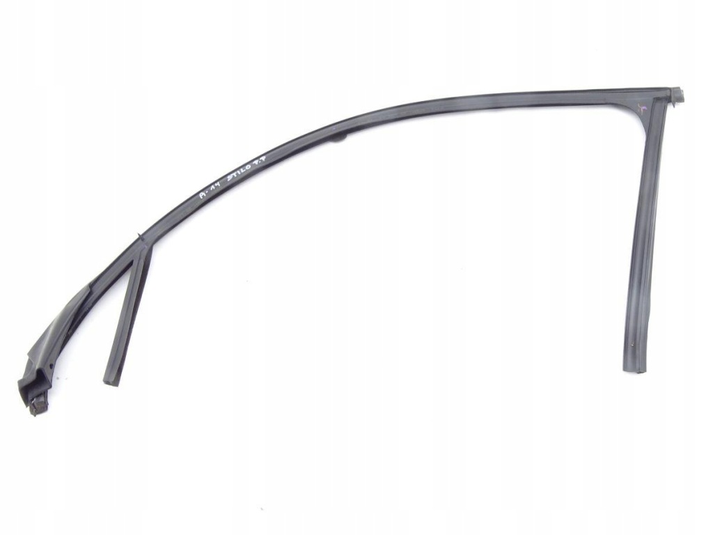 фото №1, Fiat stilo прокладка скло двері правий перед 5d hb