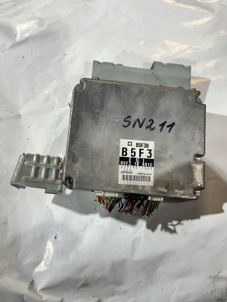 Купити Бортовий комп'ютер блок керування двигуна mazda demio 279700-1552
