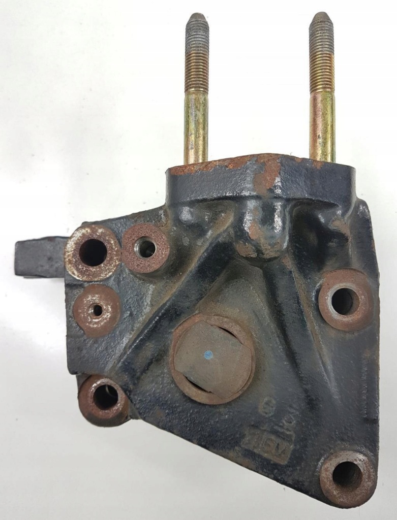 фото №1, Кронштейн коробки передач mitsubishi carisma 1.6 lift