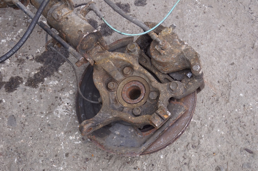 фото №9, Поворотний кулак амортизатор лівий перед nissan juke f15