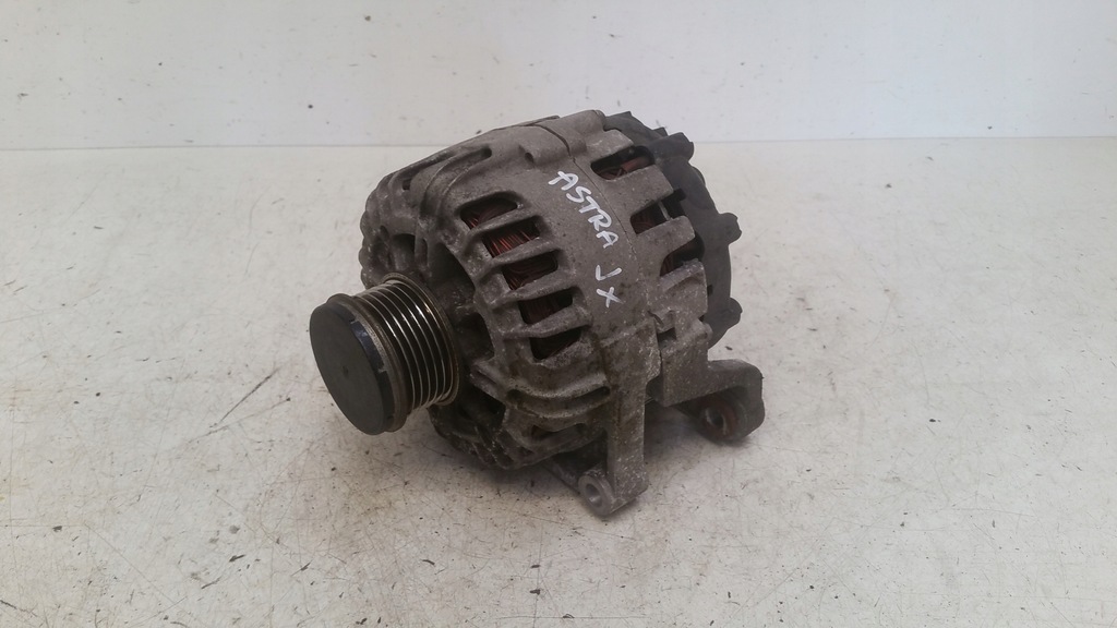 фото №1, Генератор 13500329 opel astra j