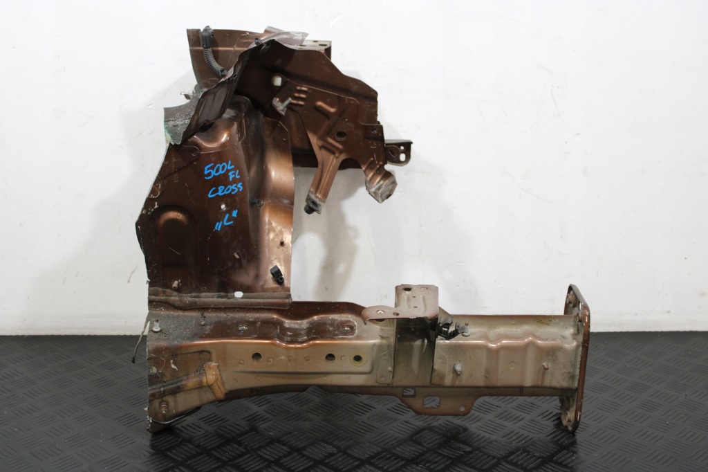 Купить Четверть лонжерон подкрылок левый перед fiat 500l 500 l cross lift