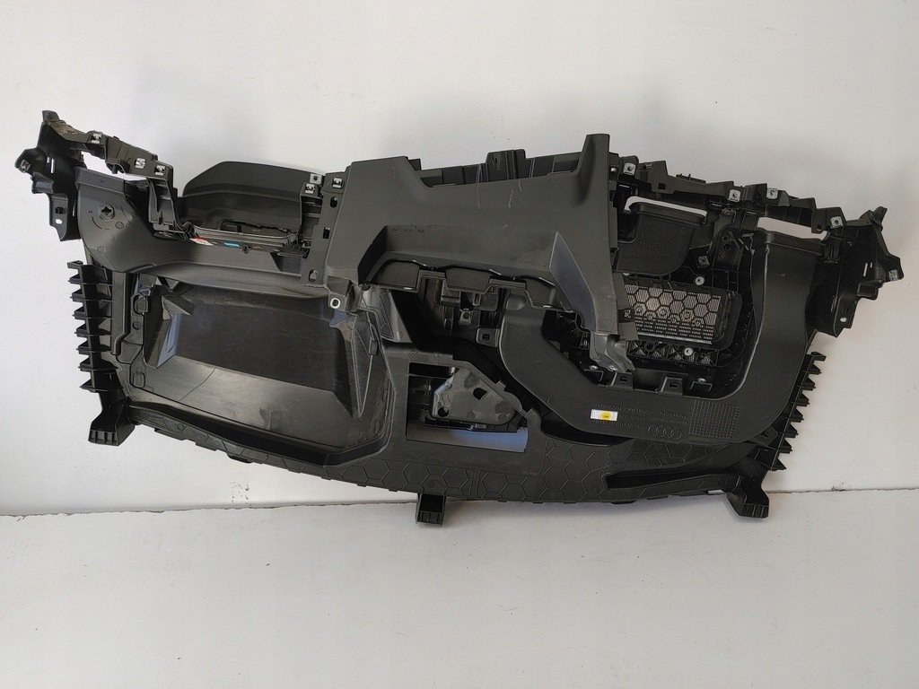 фото №8, Приборная панель приборная панель консоль audi q4 e-tron 89b857033