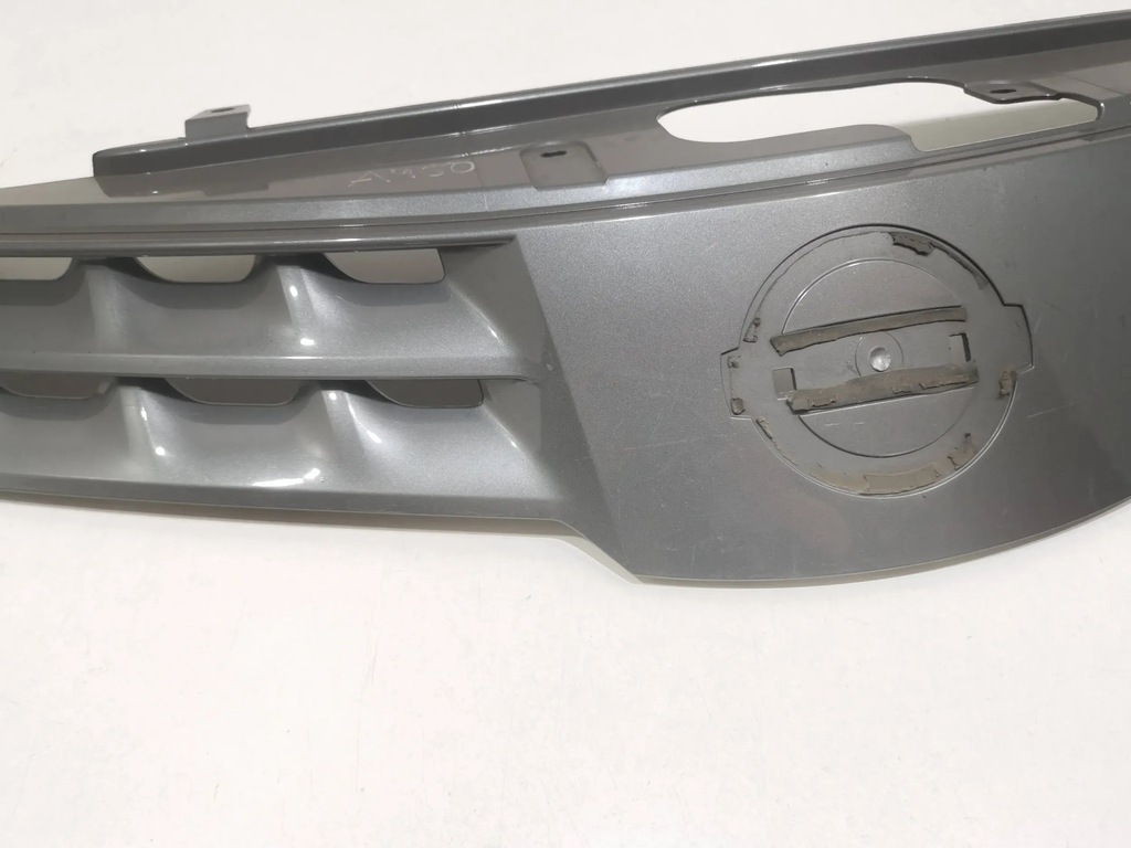 фото №10, Решётка радиатора бампера nissan note 05-09 oryg ładna cała !!