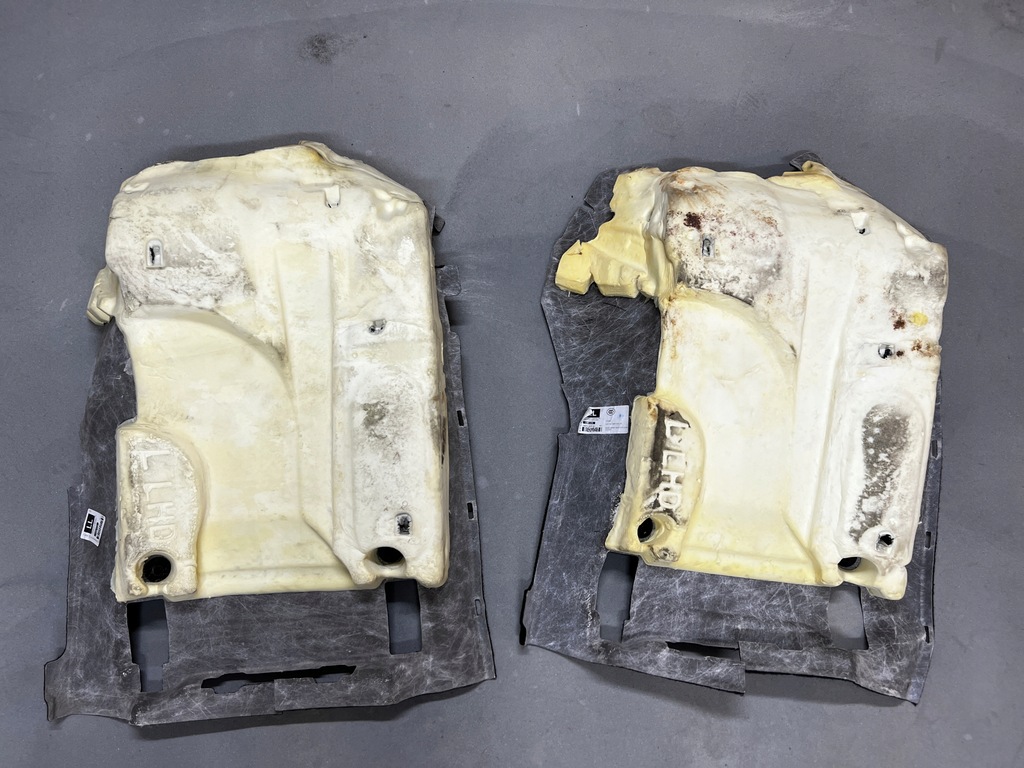 фото №5, Обшивка коврик пол левый перед mercedes w176