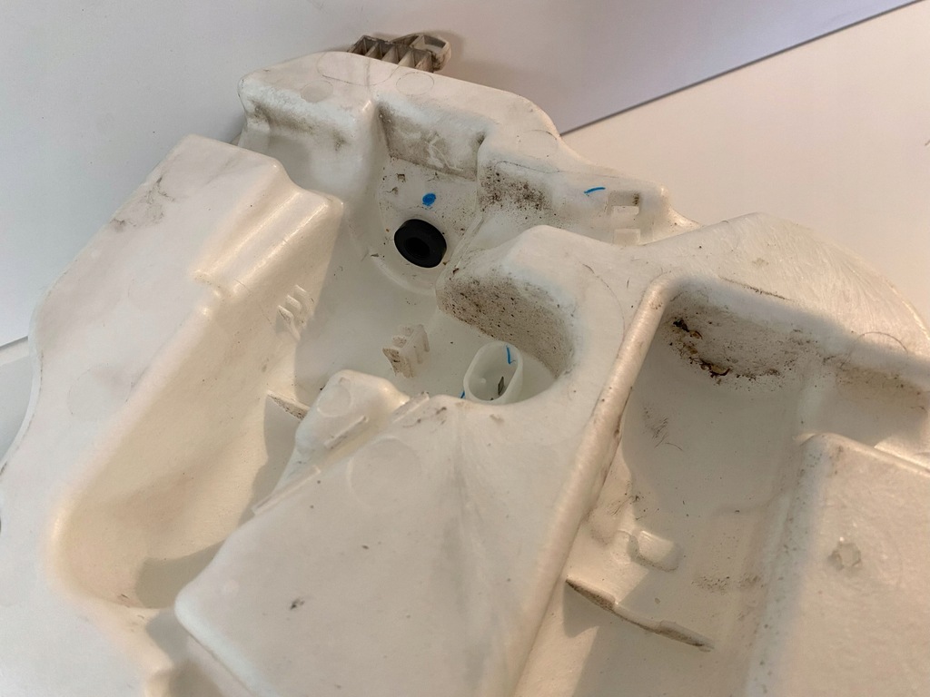 фото №7, Bmw g20 g21 g22 g23 g26 g28 i3 i4 m2 g87 g42 бак жидкость омывателя