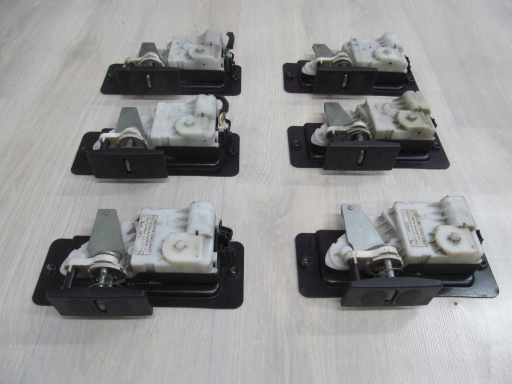 фото №1, Peugeot 607 04- замок засувка кришки 9656395580