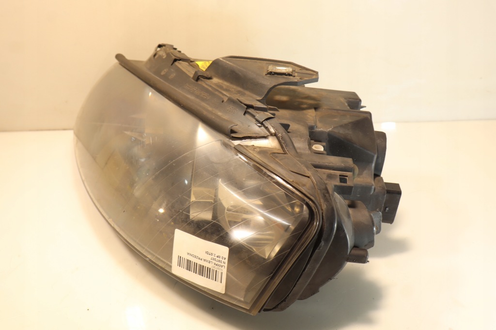 фото №5, Лампа левая передняя audi a3 8p