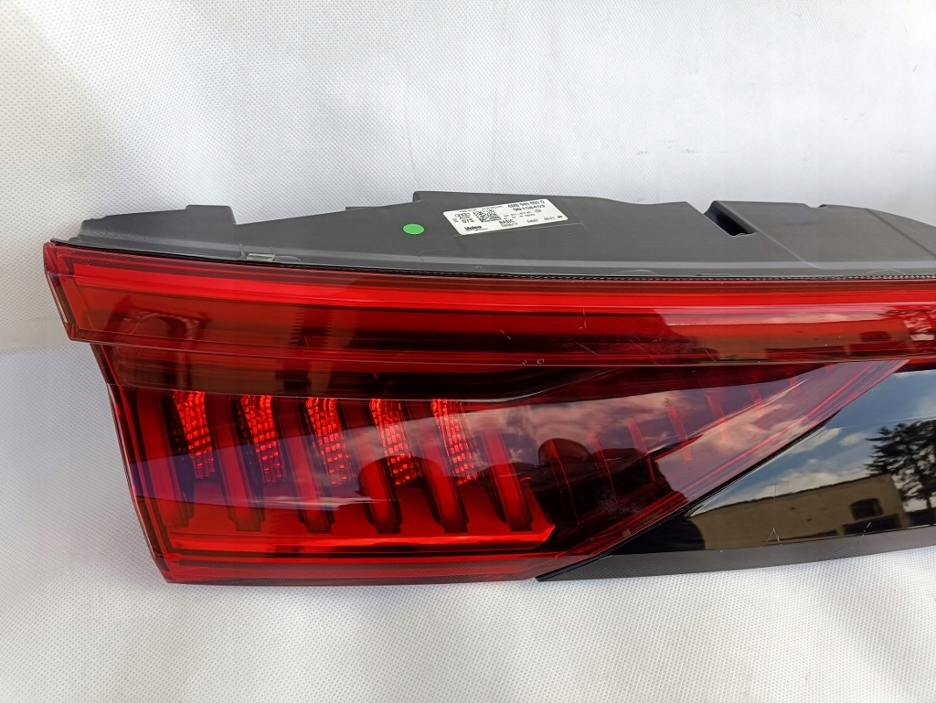 фото №8, Audi q8 4m8 лампа лампы задняя задняя накладка крышки 4m8945095d